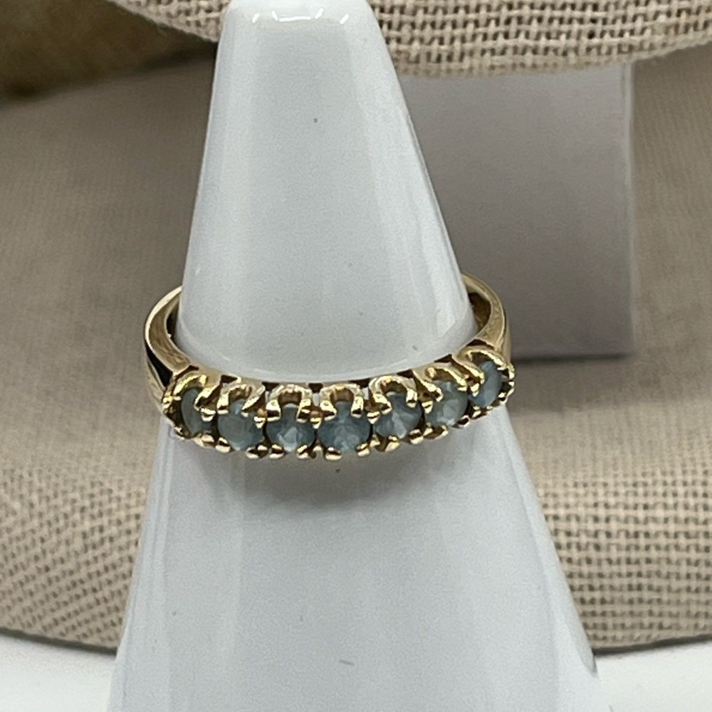 ✨ Vintage 10K Gold Natural Aquamarine Band Ring – Estate Beauty! ✨ - Picture 16 of 17